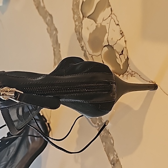 High heels - Picture 3 of 7